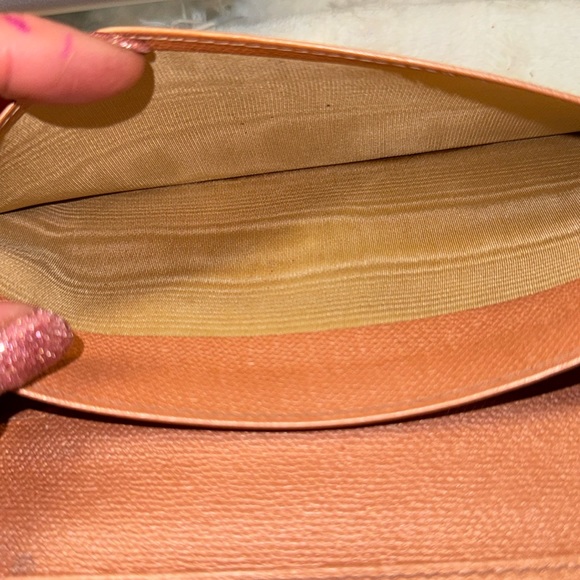 CHANEL Coco Button Caviar Calfskin Bifold Long Wallet Vintage - Picture 10 of 17